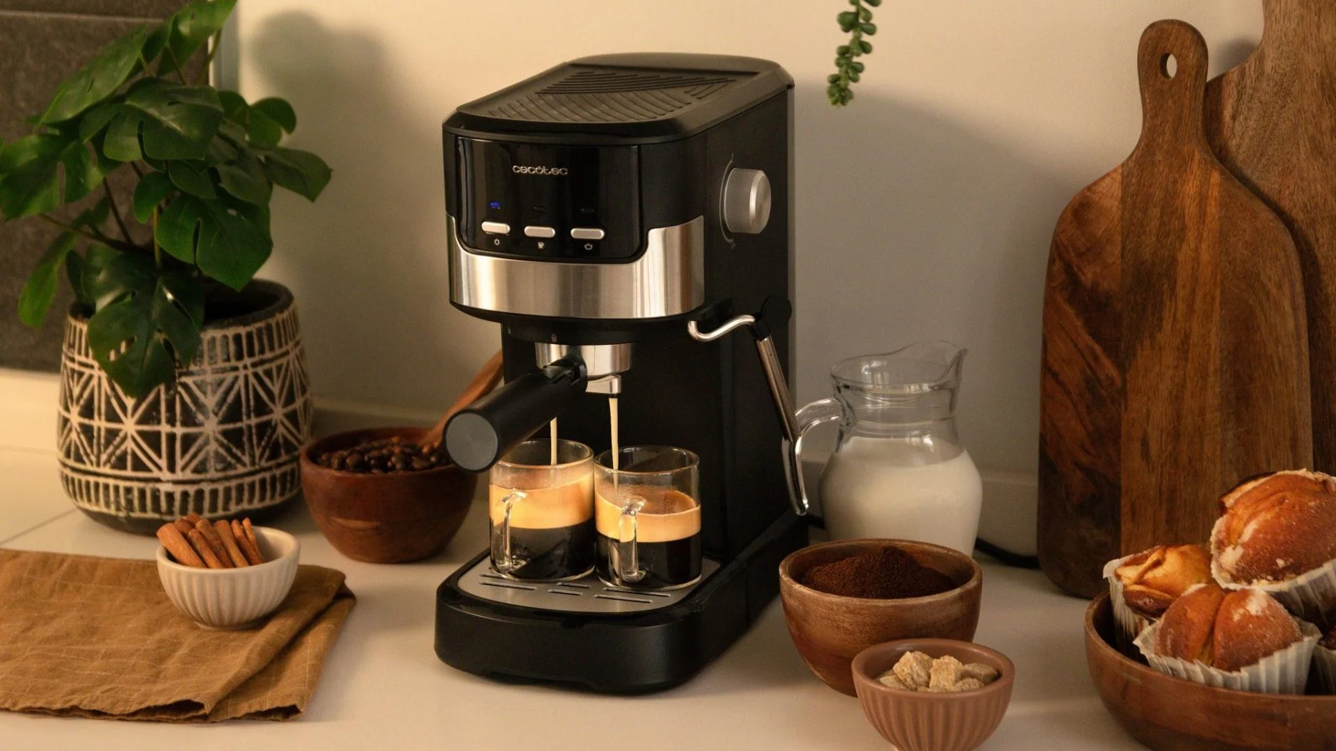 Cafetera Espresso Cecotec Power Espresso 20 2250 W 20 Bares Negra