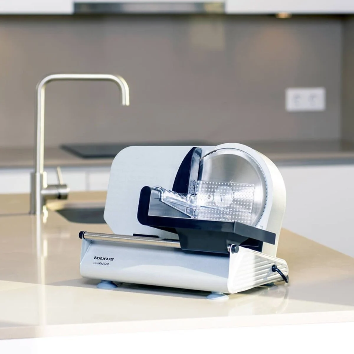 Cortafiambres Taurus 150W 19 cm Inox