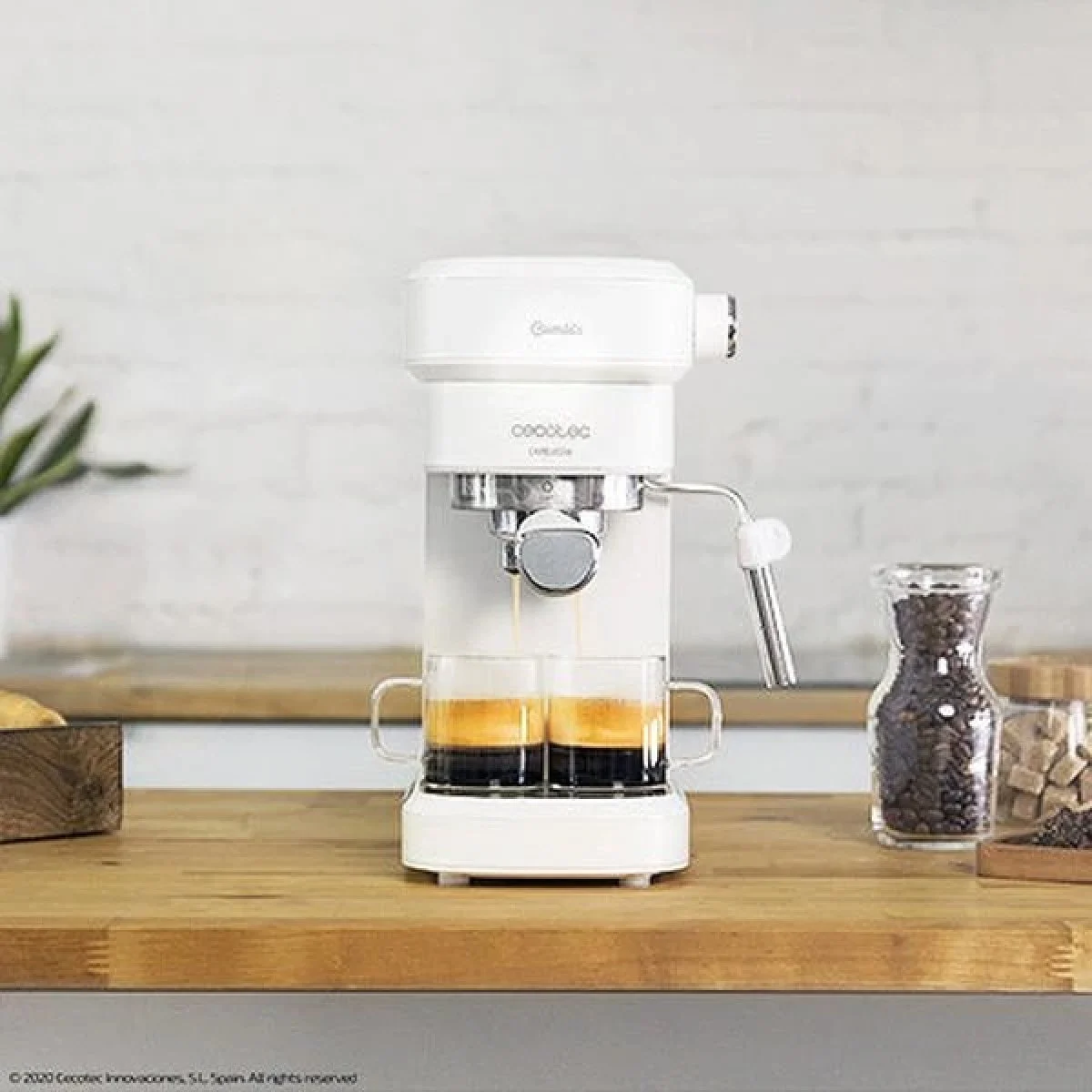 Cafetera Espresso Cecotec Cafelizzia 790 1350 W 20 Bares Blanca