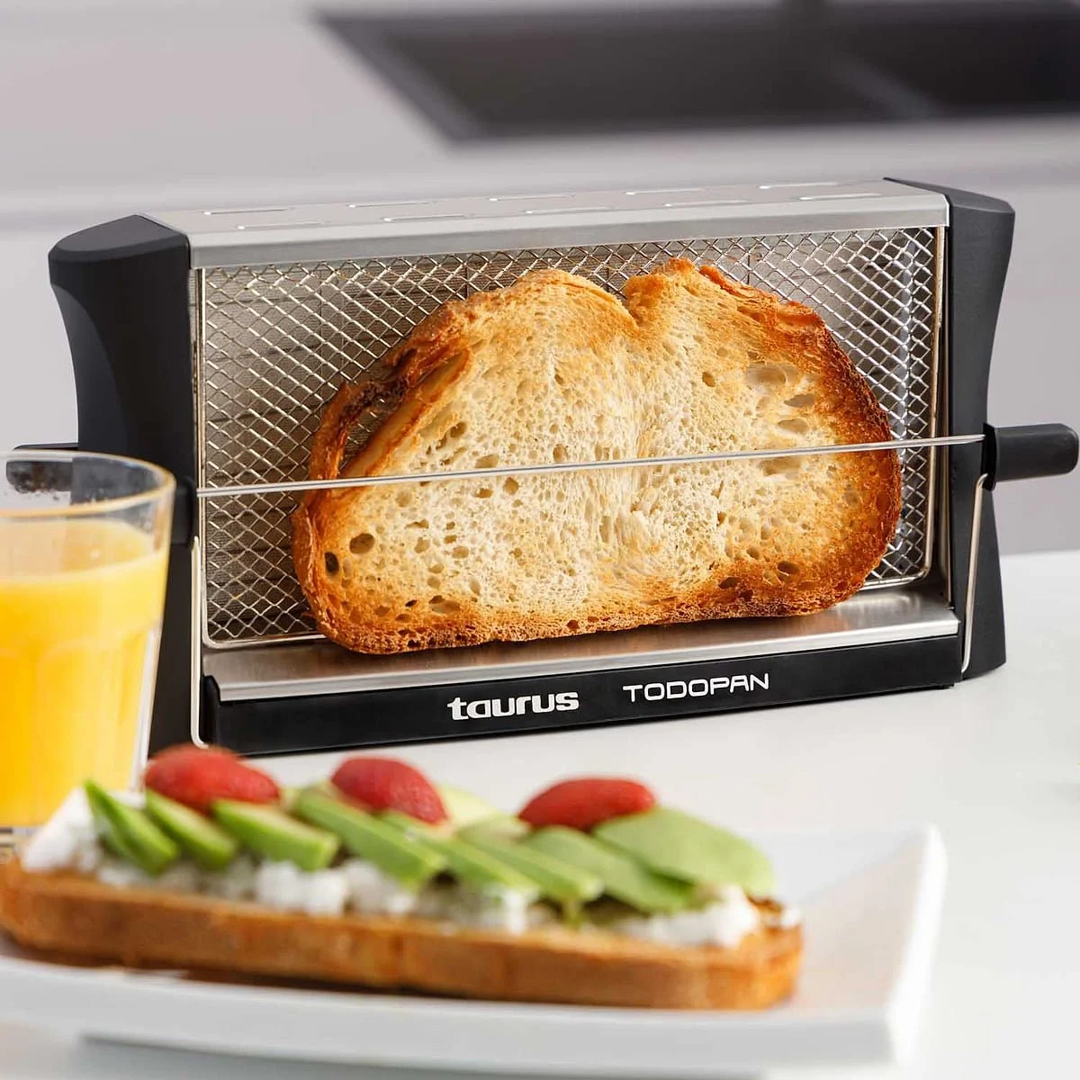 Tostador Vertical Taurus Todo Pan 700W Compacto