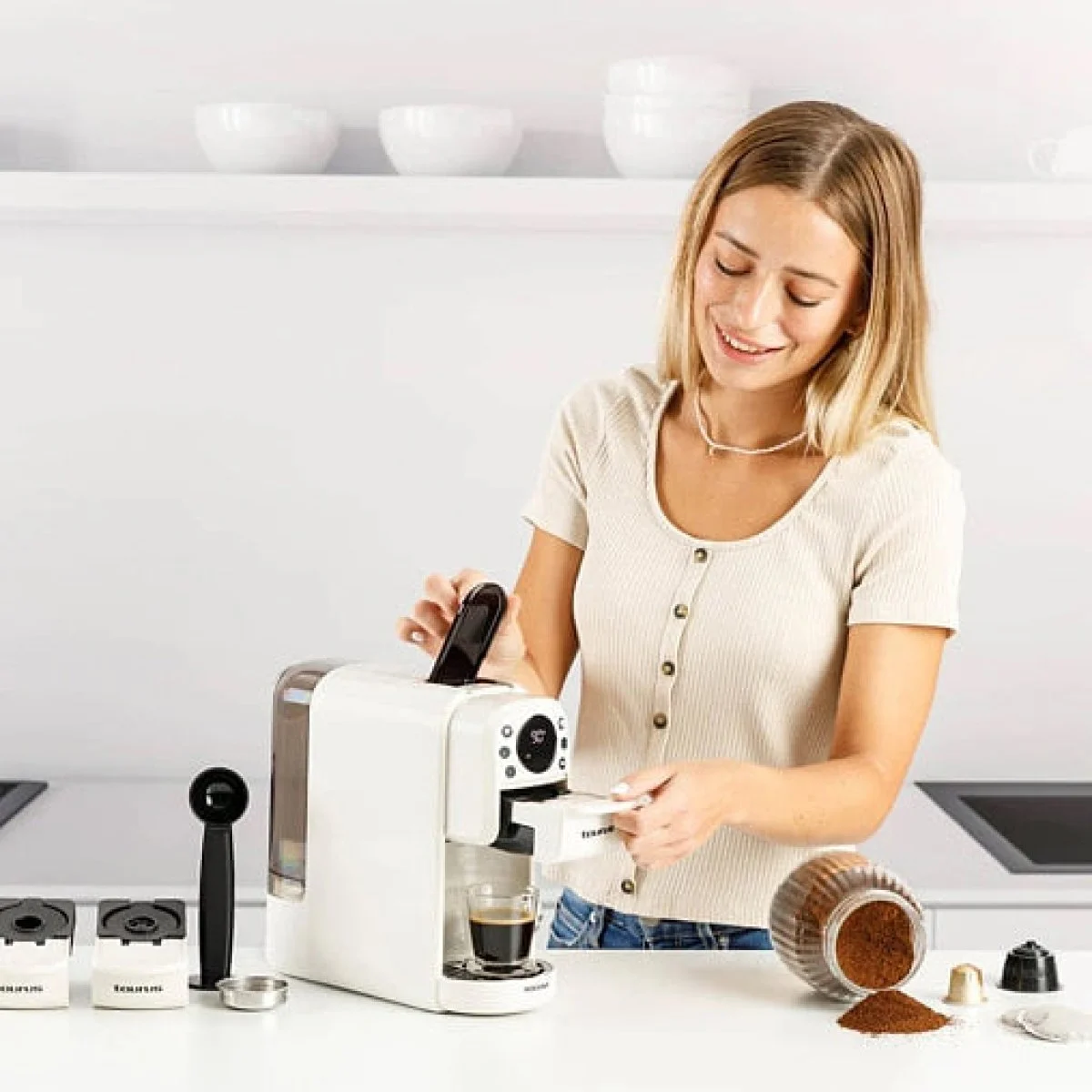 Cafetera Multicápsula Taurus Moka Bari Cream 20 Bares 4 en 1