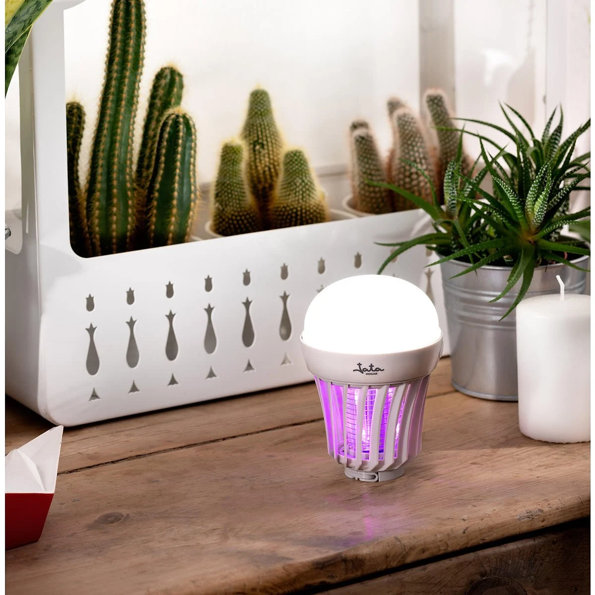 Lámpara portátil Jata MELI0320 2 en 1 Antimosquitos IPX4